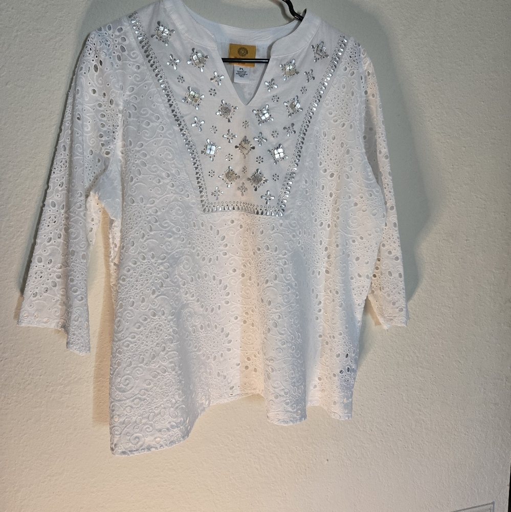 Ruby Rd. White lace blouse size petite LG